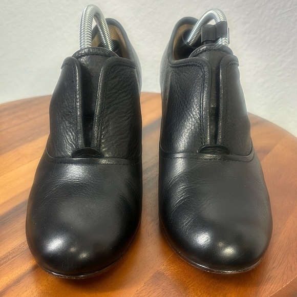 Frye Stella black soft leather slip on booties size 8 - Picture 3 of 11